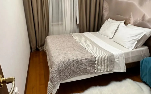 Uyutnaya Na Tsvetochnoy Flat