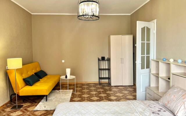 s Uiutnoi Obstanovkoi na Koshevogo 44 Flat