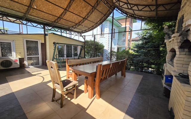 Barbecue House Private House