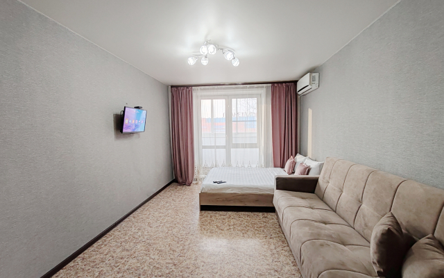 Квартира с кондиционером у ТРК Планета