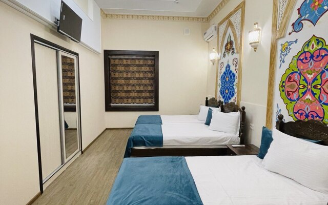 Jumadaler Emir's Palace in the Old City Hotel
