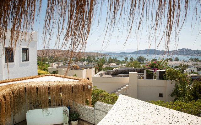 Вилла Bodrum Eskiçeşmede Deniz Manzaralı