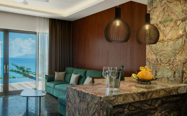 Gardens Hill Resort & Spa Resort