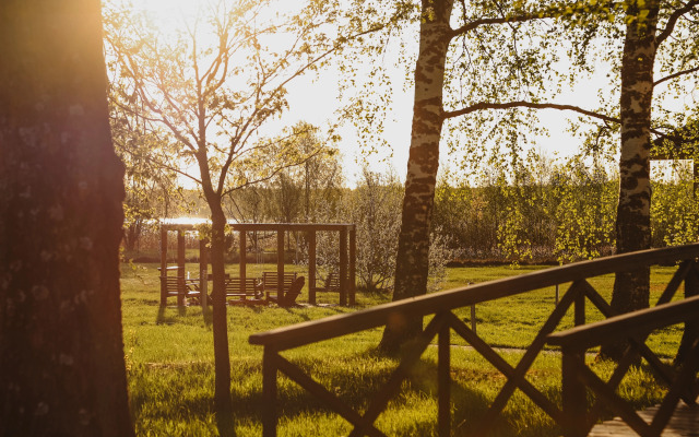 Zagorodnyj otel Vazuza Country Club Recreation Camp