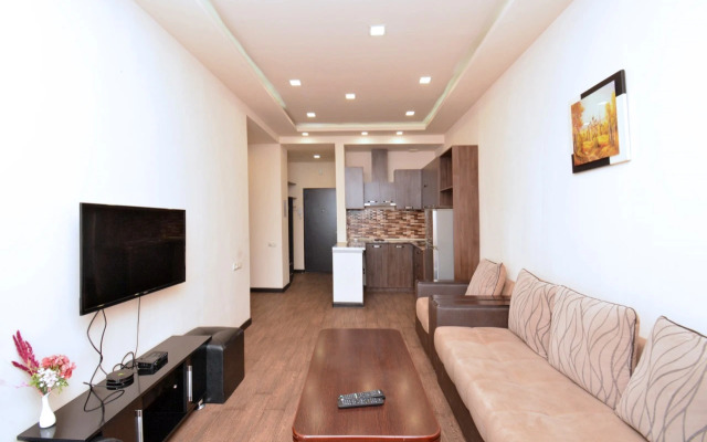 Perte House on Tsitsernakaberdi Xchuci 1/2 Apartments