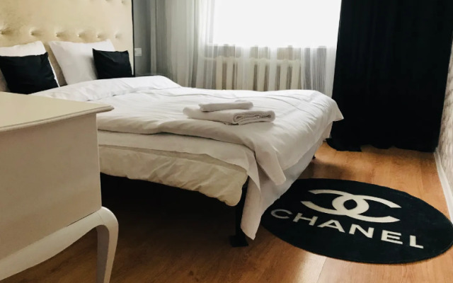 Na Marshala Borzova 105 Apartments