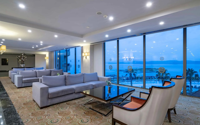 Royal Teos Thermal Resort Clinic & Spa Resort (Halal Hotel)