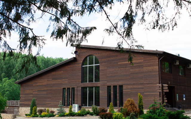 Just Wood Hotel