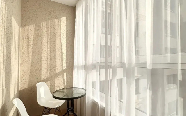 So Svetlym Remontom Apartments