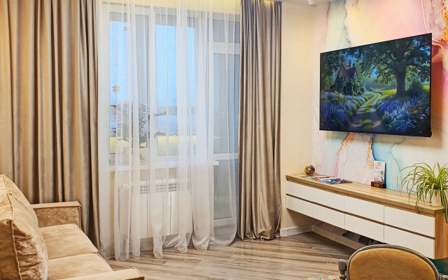 Kvartira Uutnye sovremennye apartamenty radom s centrom