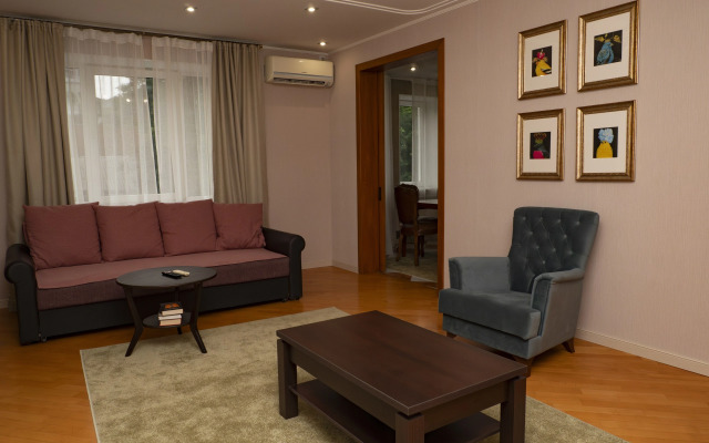 Uyutnaya V Tsentre Flat