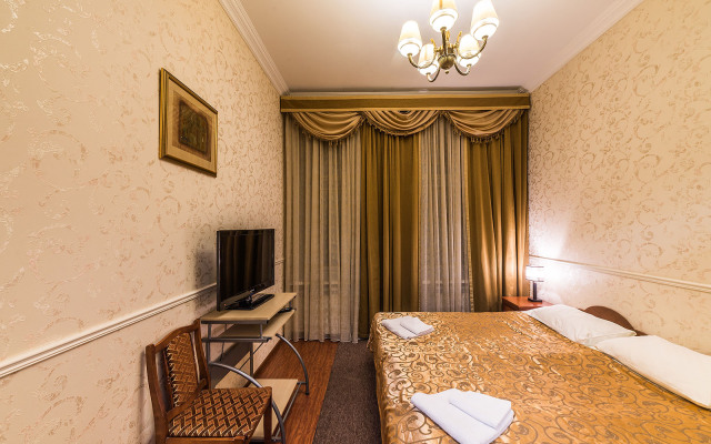 Отель Гостевой дом Большой 19