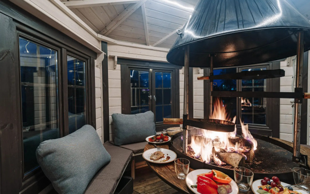 Russian Seasons Selo Vyatskoe Hotels 4*