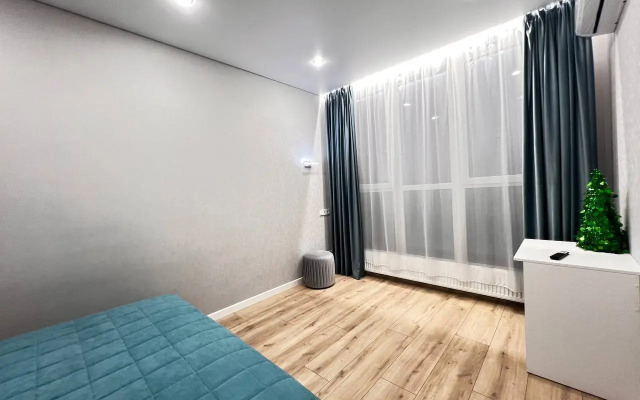 V Prekrasnom Novom Zhk Levoberezhye Flat