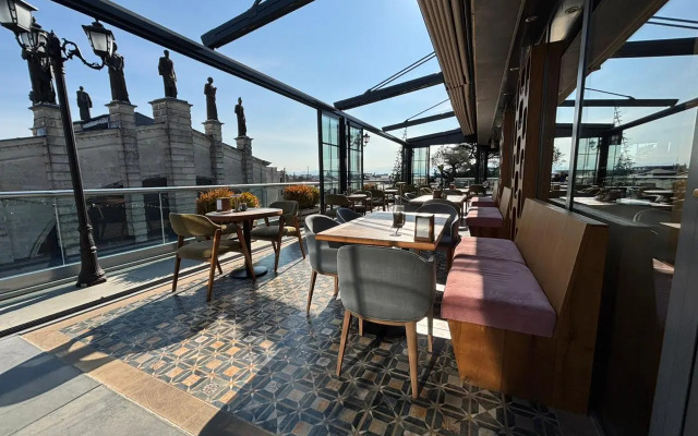 Grand Opera Hotel