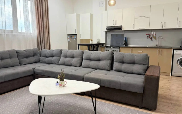 Uyutnye Apartamenty Kievskaya, 190 Flat