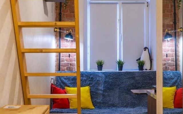 Studio Loft near Moscow Train station Flat