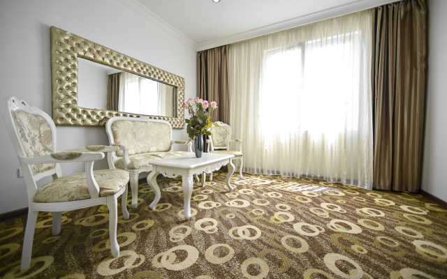 Imperial Palace Hotel