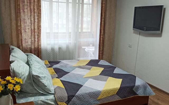 Na beregu Pregoli v Rybnoy derevni Flat