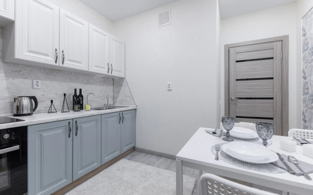Komfort Na Adelya Kutuya Apartment