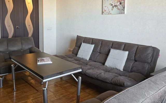 Gold Fish Na Ordzhonikidze 2 Flat