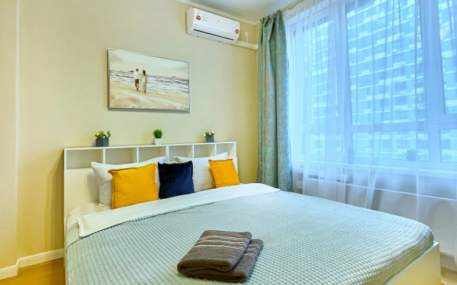 Sunny Days Apartment Lobanovskiy Les 2 Flat