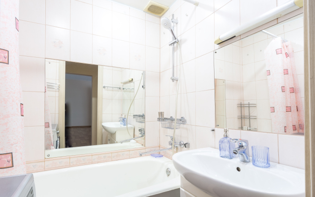 Naprotiv Otelya Hilton Apartments