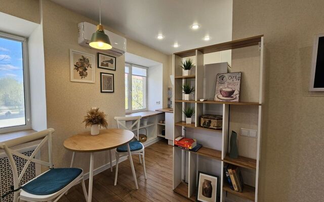 Na Ulitse Melnikayte 90A Flat