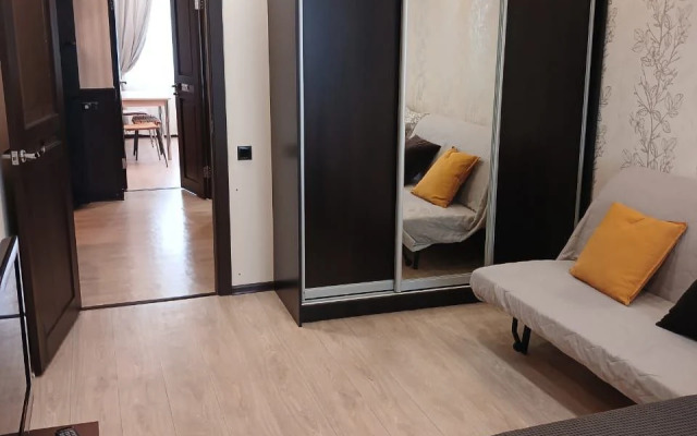 Na ulitse Mira 18/1 Flat