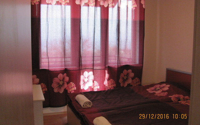 Miranis Houses Guest House