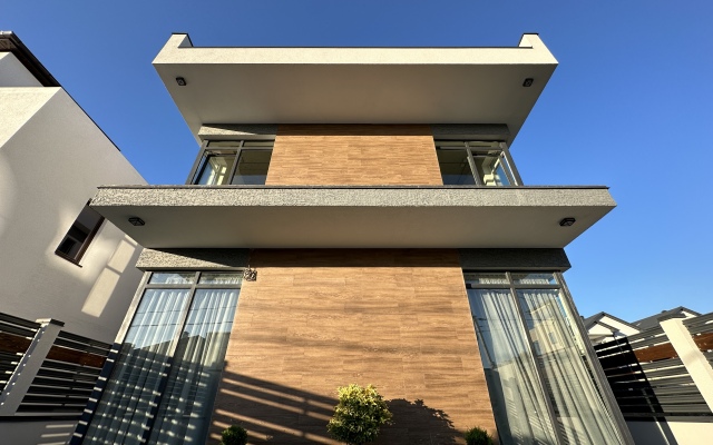 V2 Guest house