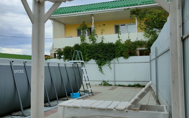 Aura Guest House