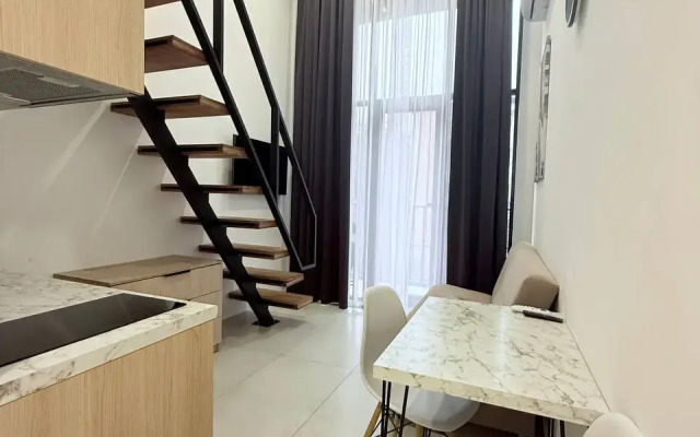 Апартаменты Двухуровневая студия