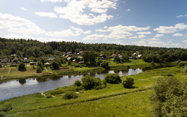 Veselye Gusi Glamping