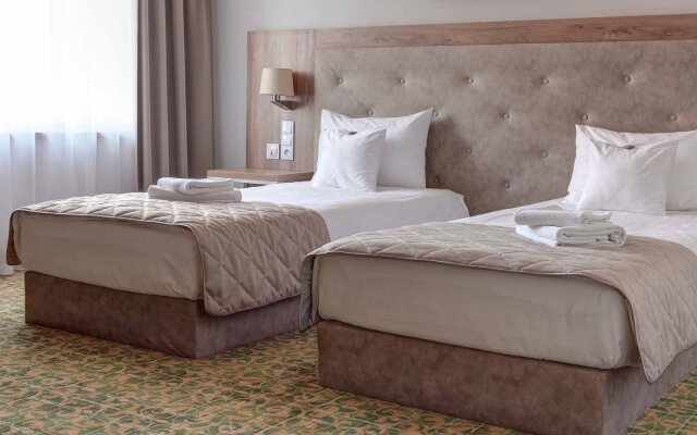 Отель Arche Częstochowa