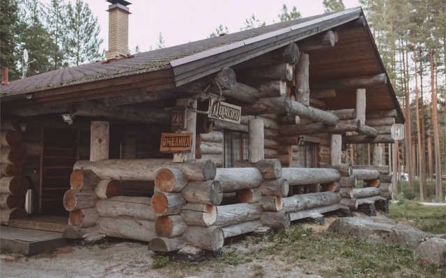 Medvezhka v Karelii Baza otdyha