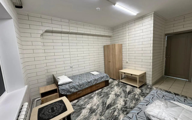 Отель Мустанг