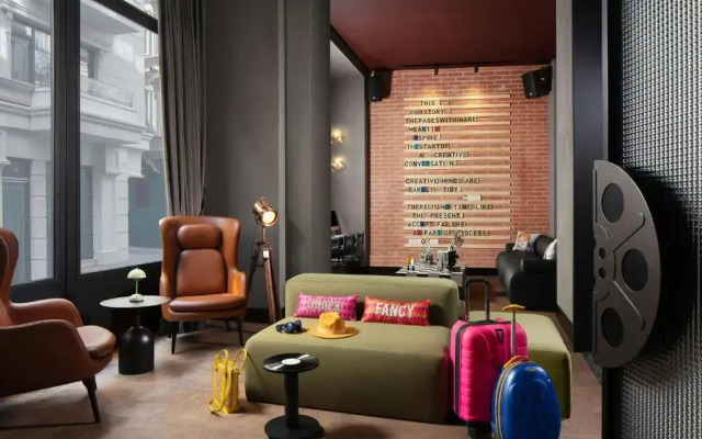 Moxy Istanbul Taksim