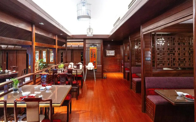 Отель Ambassador Bangkok Hotel