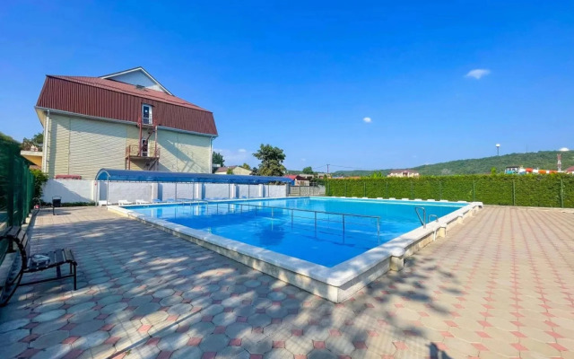 Voyazh Apartments