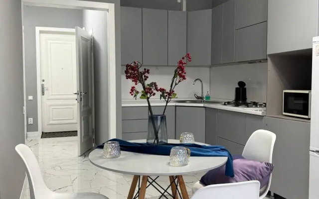 Квартира Просторная 2-комнатная на Даниялова 101