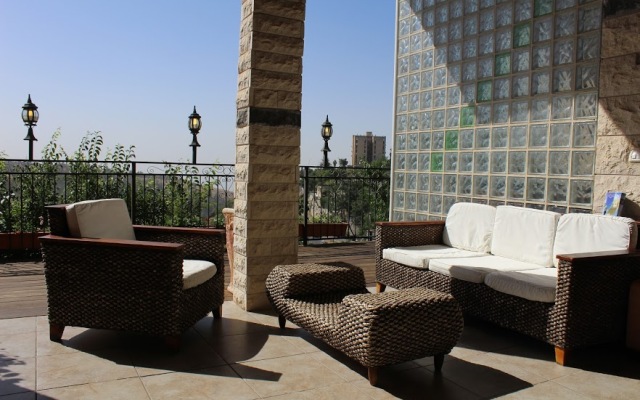 Adler Elegant Guest House