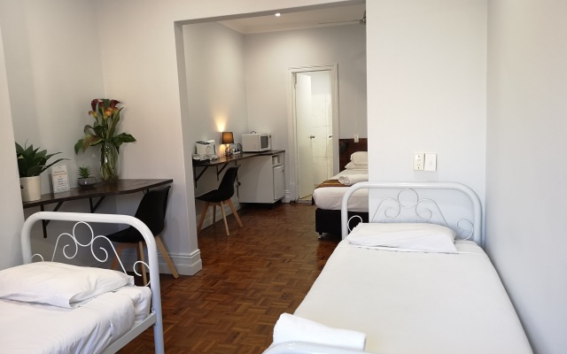 Australian sunrise Lodge Mini-Hotel