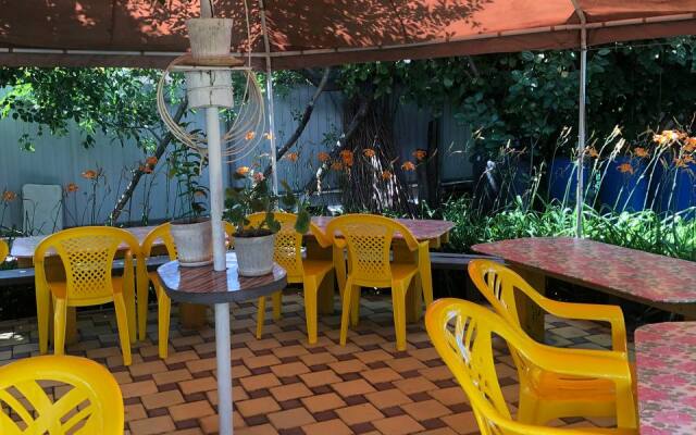 Leto Vsem Guest House