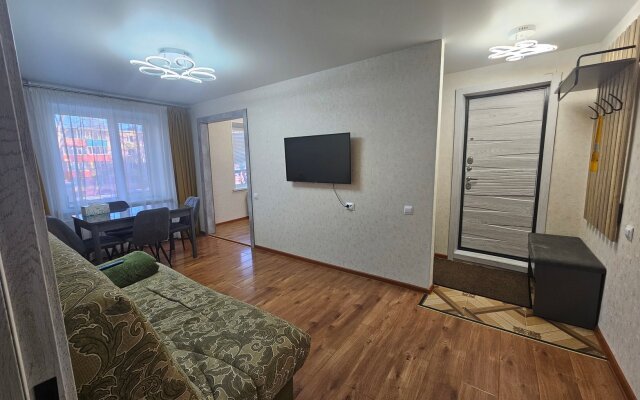 Квартира 3-комнатная на улице Ленина 34