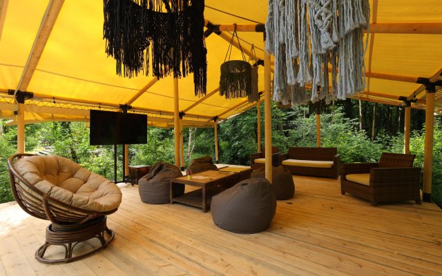 Luchshee Mesto glamping