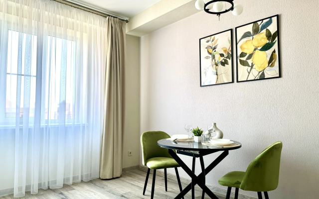 Uyutny Ugolok Odnokomnatnaya v Tsentre Goroda Flat
