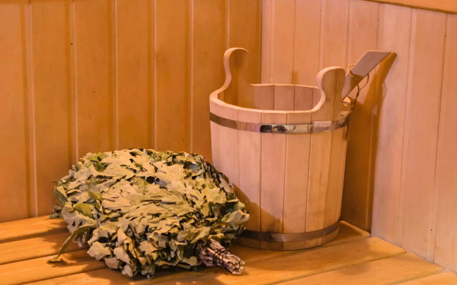 Частный дом Загородный комплекс на берегу реки с баней