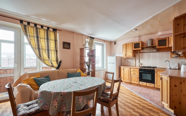 U Metro Prospect Mira ot Comfort home Flat