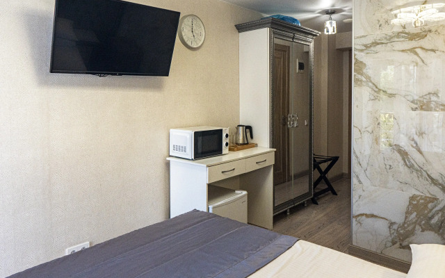 Dvukhmestnye  S Vidom Na Aerariy Apartments